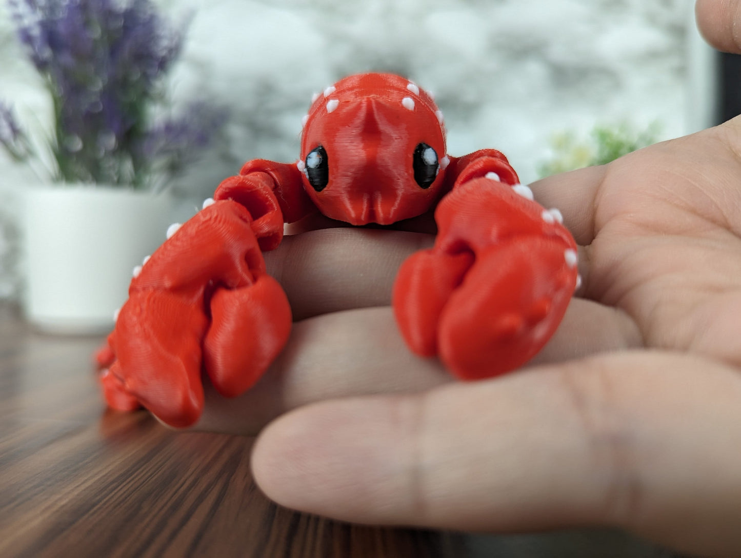 Lobster Fidget Toy with Bucket - Articulated 3D Print - Stress Relief for Adults and Kids - Unique Desk Toy - Flexible Sensory Animal